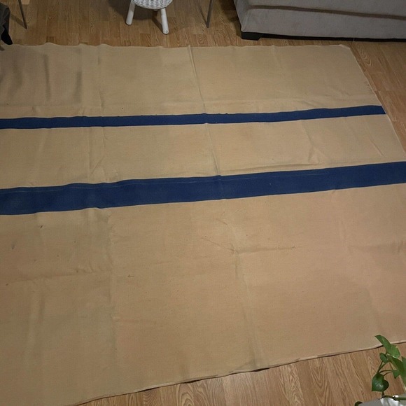 Vintage Heavy Wool Blanket Beige 80" x 93" - Picture 1 of 7